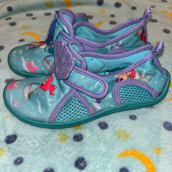 Ariel water shoes - Picture 2 of 5